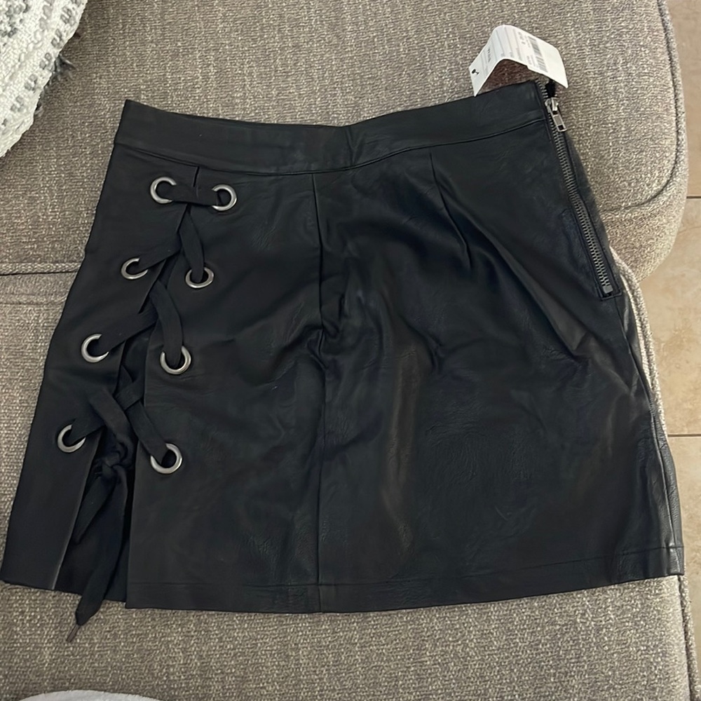 Women black leather mini skirt size medium